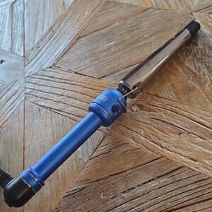 Hot Tools Blue Titanium Salon Pro 1 1/4" Curling Wand